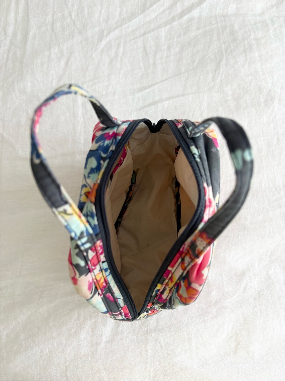 Vera Bradley Quilted Floral Lunch Bag in Pretty Posies - Picture 3 of 3